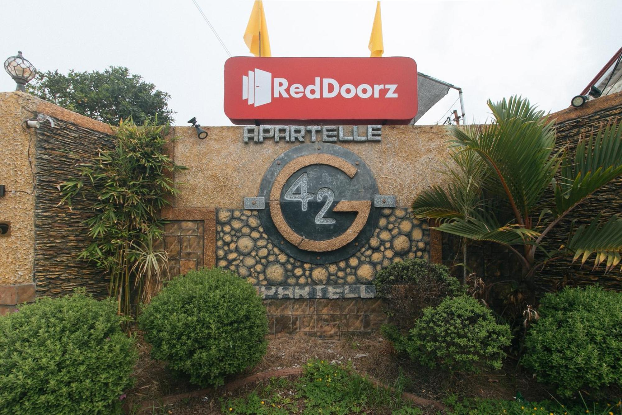 Reddoorz @ G42 Apartelle อีโลอีโลซิตี้ ภายนอก รูปภาพ